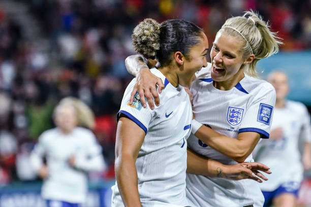 他的离场不 他的离场不